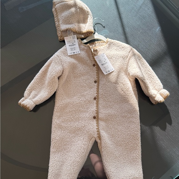 Zara shearling jumper and bonnet - Picture 4 of 4